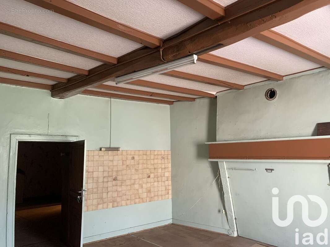 Maison 122 m² à Montboyer  - photo 4