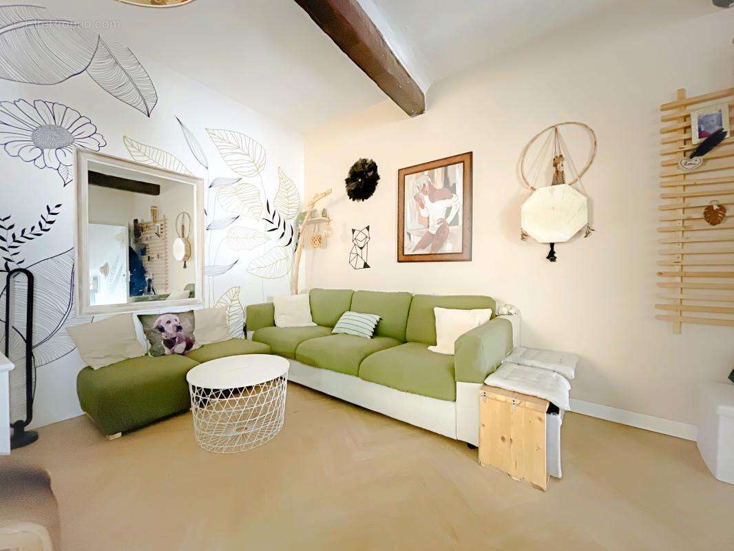 Maison à SAINTE-TULLE