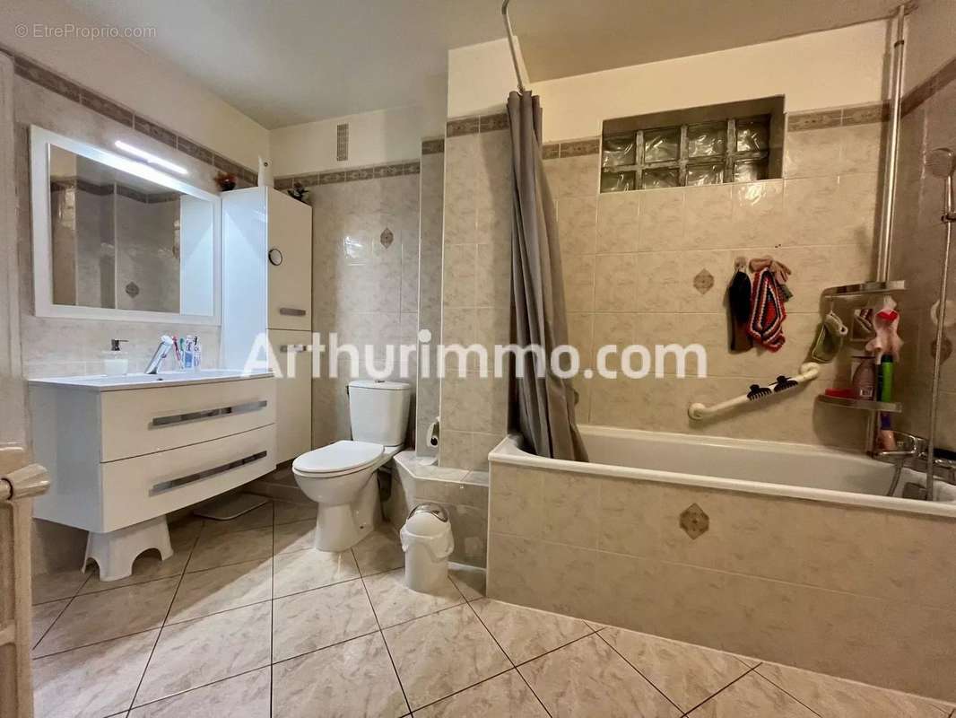 Appartement à LIVRY-GARGAN