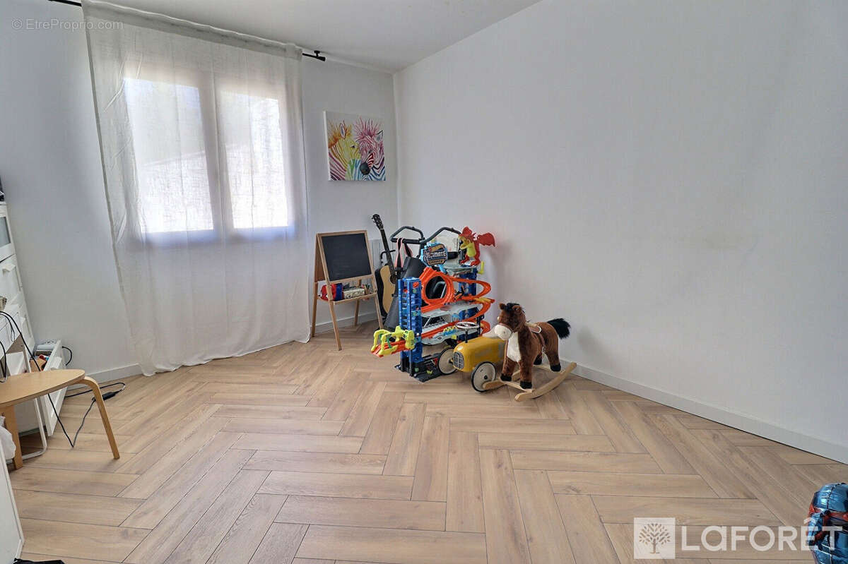 Maison à LA LONDE-LES-MAURES