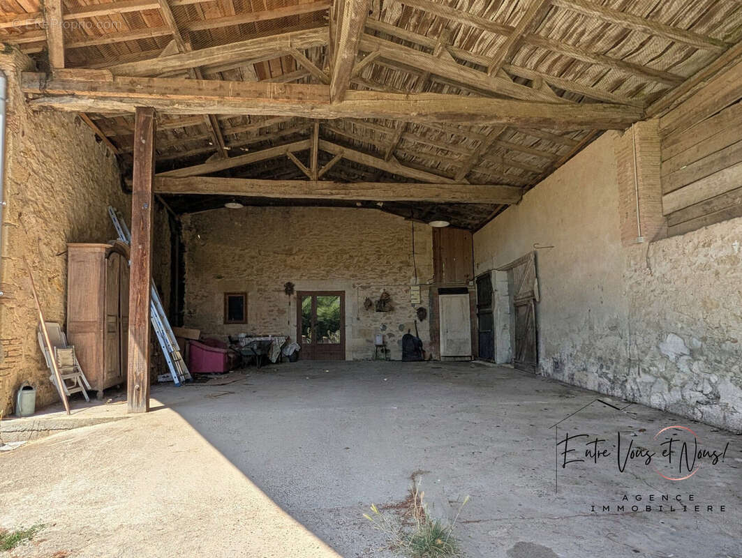 Maison 320 m² à Langon  - photo 4