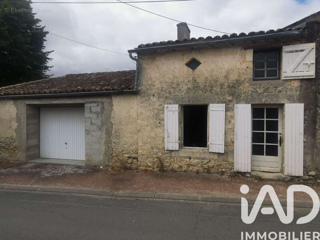 Maison 167 m² à Saint-Genes-De-Blaye  - photo 8