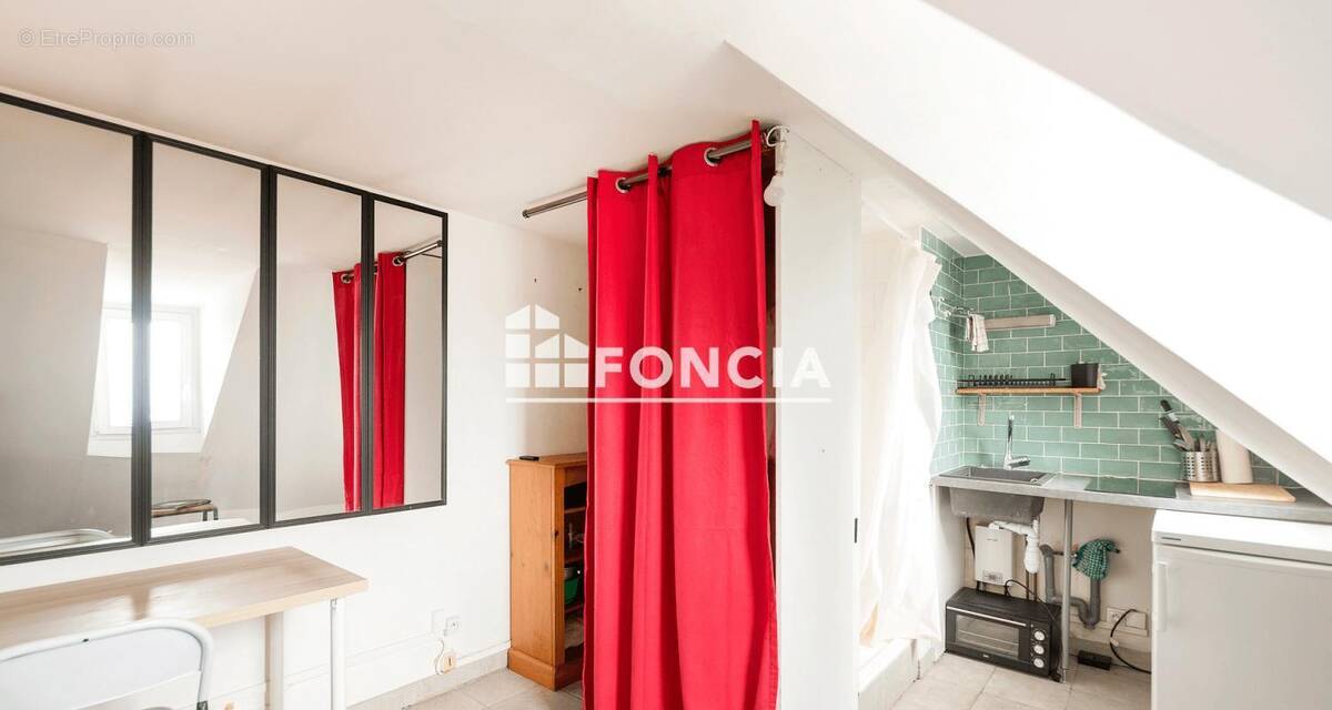 Appartement à PARIS-10E