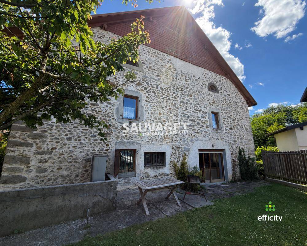 Maison à ARTHAZ-PONT-NOTRE-DAME