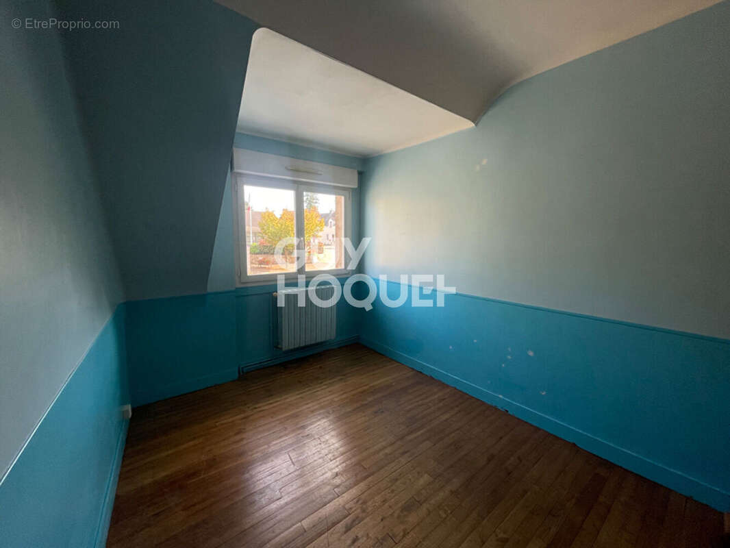 Maison à SAINT-GUYOMARD