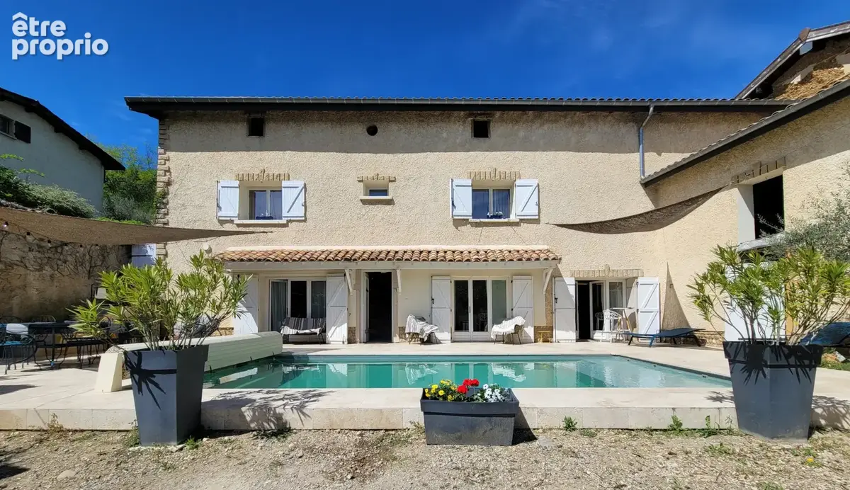 Maison à MASSIEUX