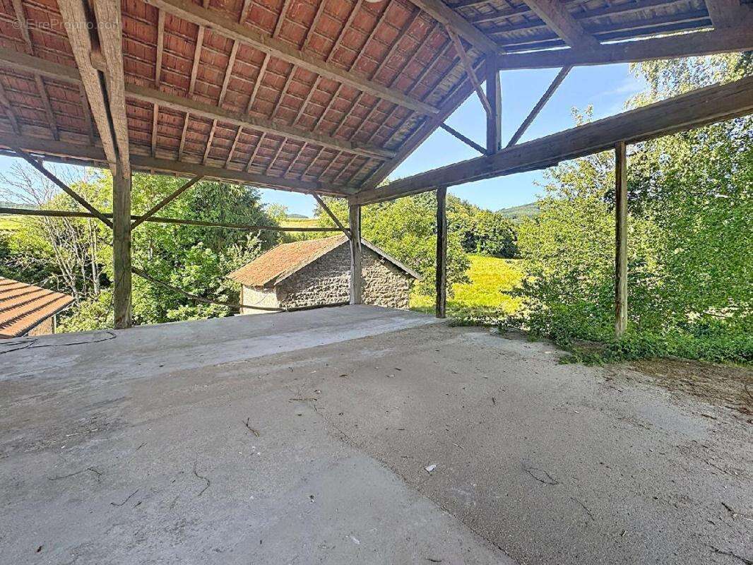 Maison 147 m² à Monsols  - photo 3