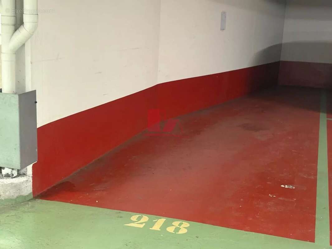 Parking à ISSY-LES-MOULINEAUX