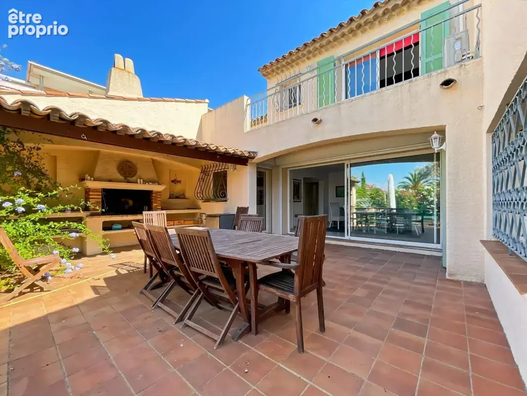 Maison à FREJUS
