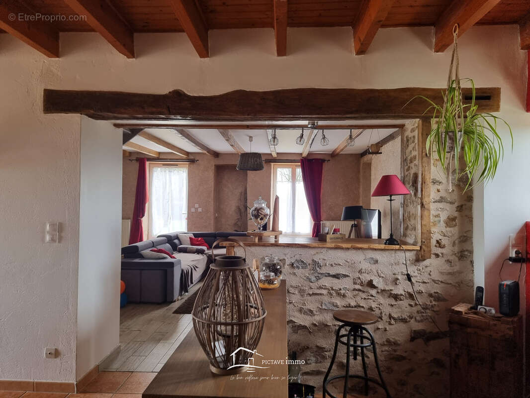 Maison à VASLES