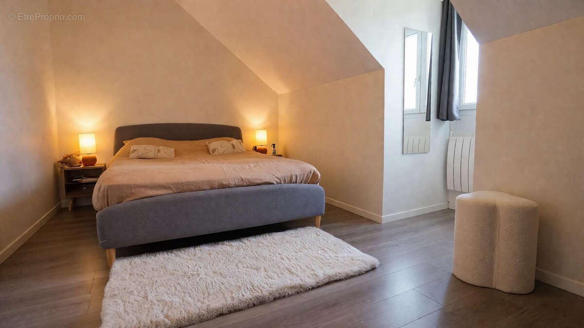 Maison à MEZIERES-SUR-SEINE