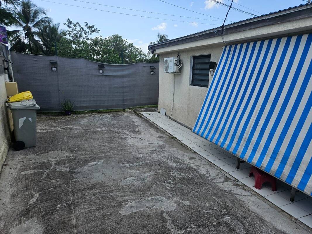 Maison à SAINTE-ANNE