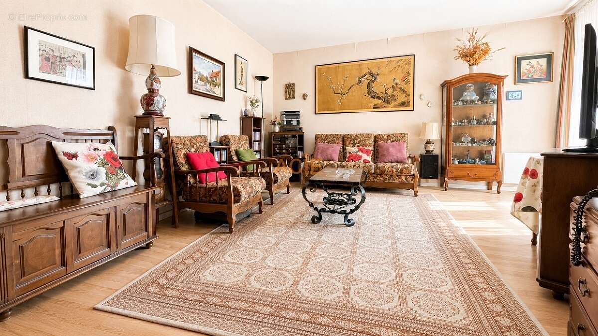 Appartement à LOUVRES
