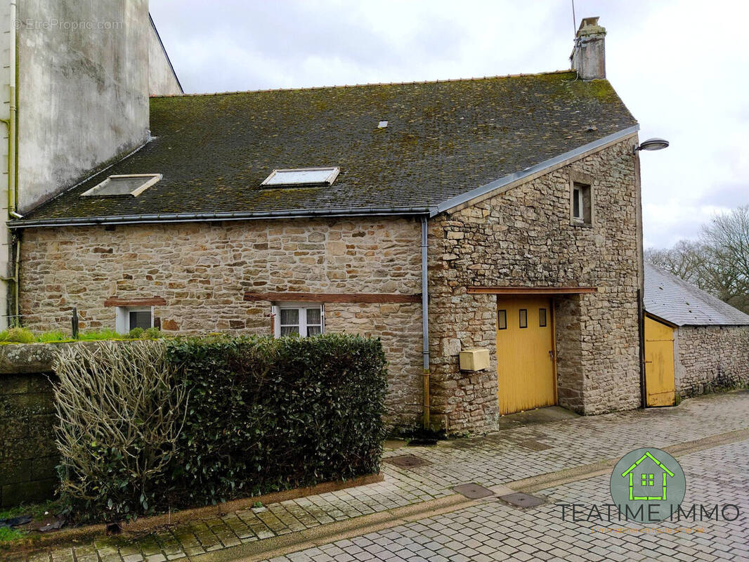 Maison à SAINT-THURIEN