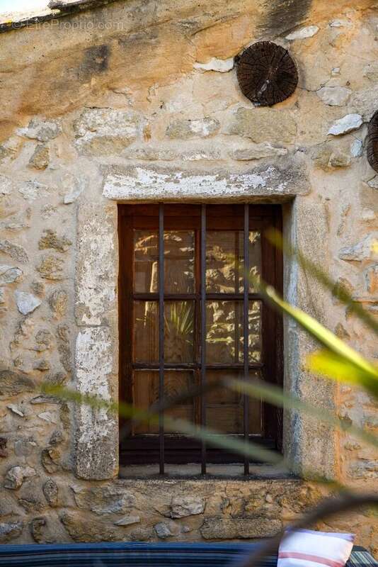 Maison à UZES