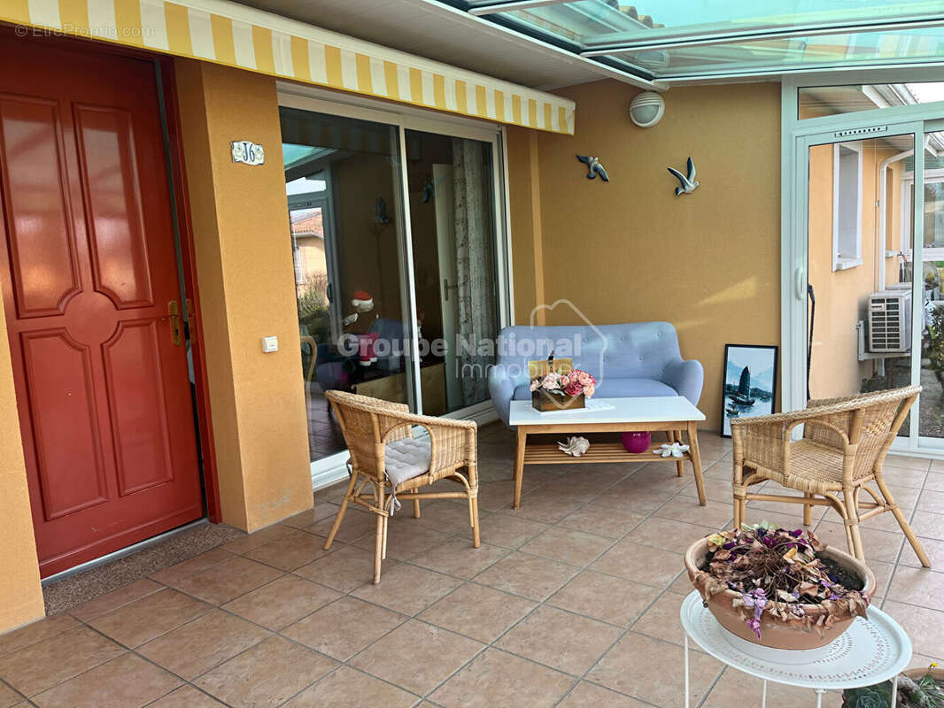 Maison à JONQUIERES-SAINT-VINCENT