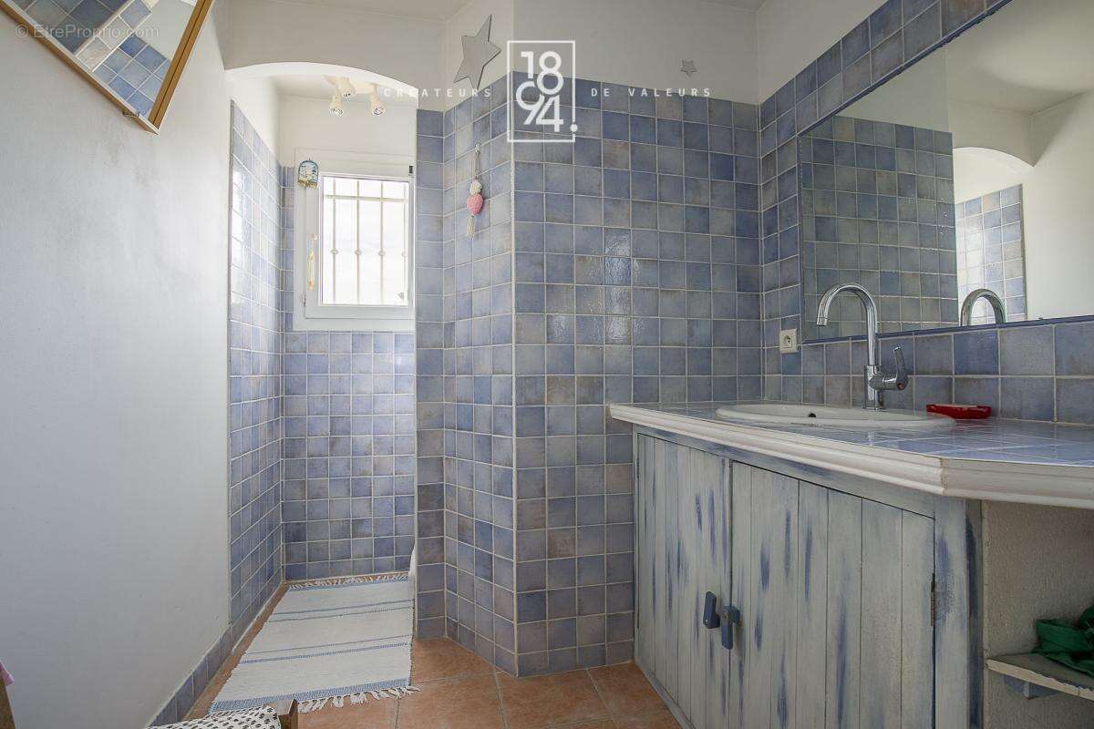 Appartement à MARSEILLE-11E