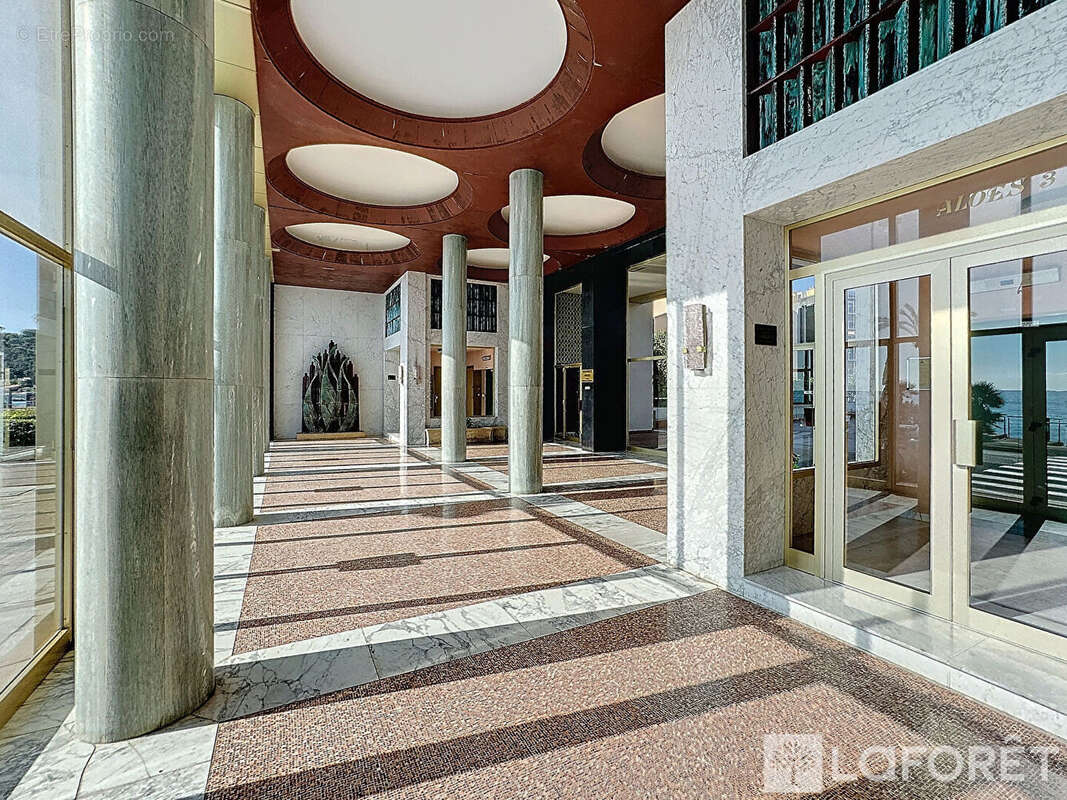 Appartement à ROQUEBRUNE-CAP-MARTIN