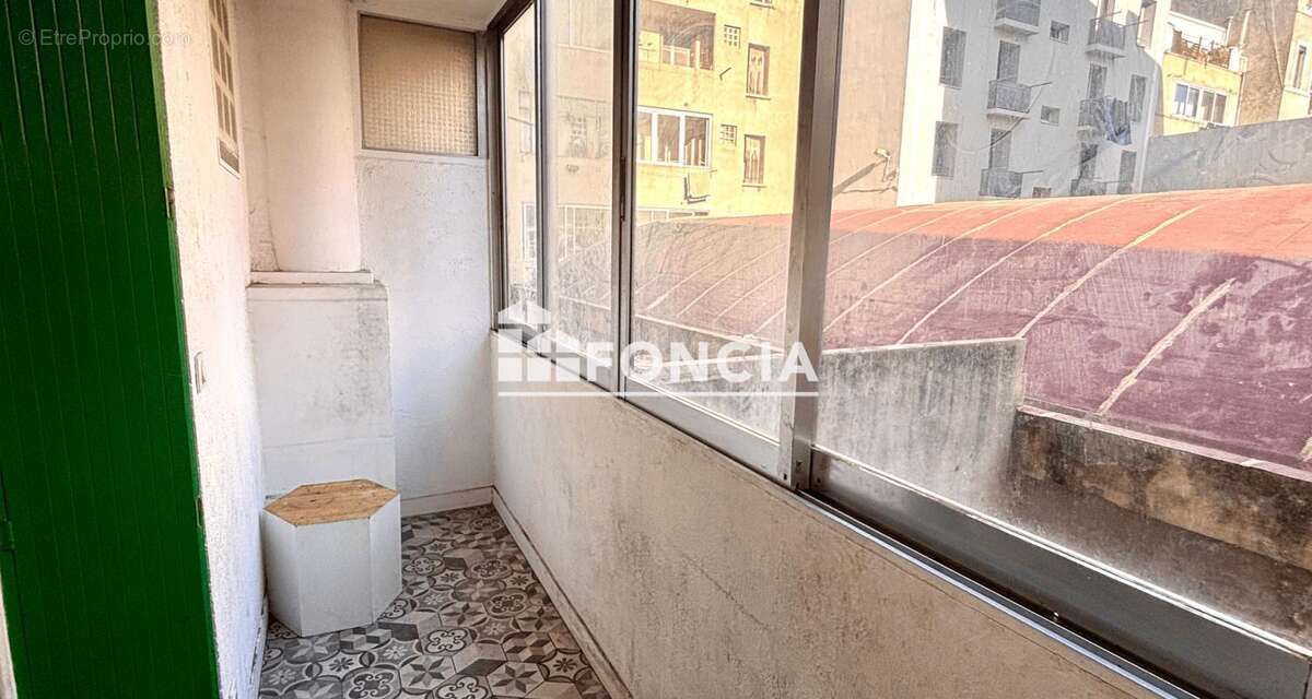 Appartement à MARSEILLE-1E