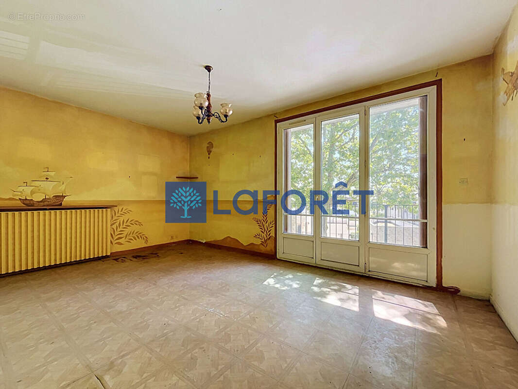 Appartement à SAINT-NOM-LA-BRETECHE