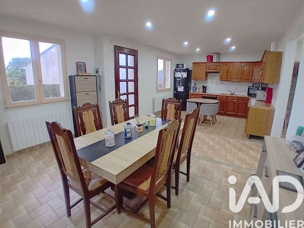 Photo 2 - Maison à CRAON