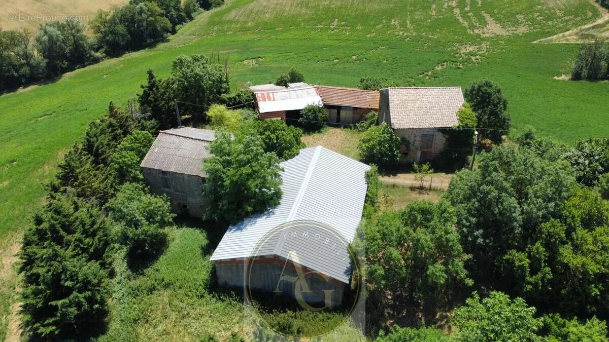 Terrain à VILLAUTOU