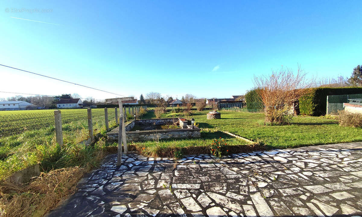 Maison à VILLEMANDEUR