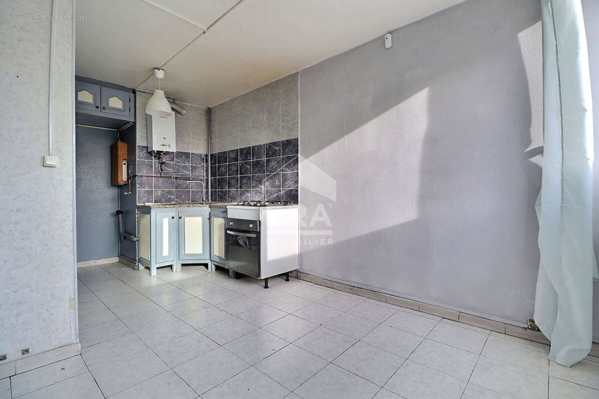 Appartement à AUBERVILLIERS