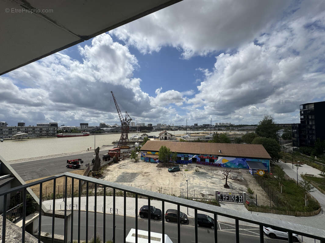 Appartement à BORDEAUX