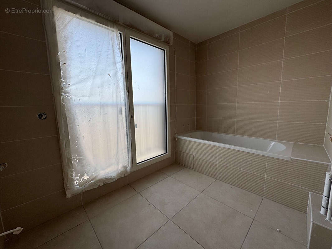 Appartement à ISSY-LES-MOULINEAUX