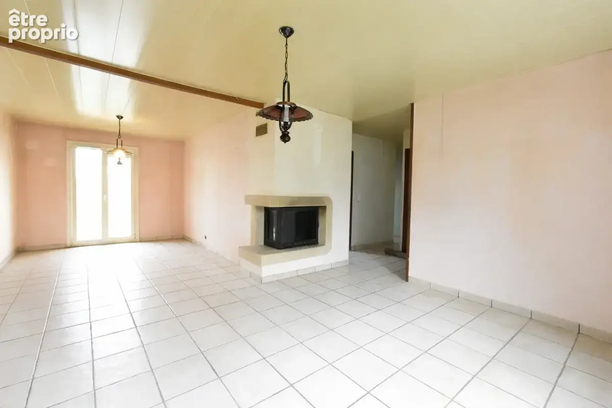 Maison individuelle avec sous-sol complet, édifiée sur 10.51 ares. - photo 5