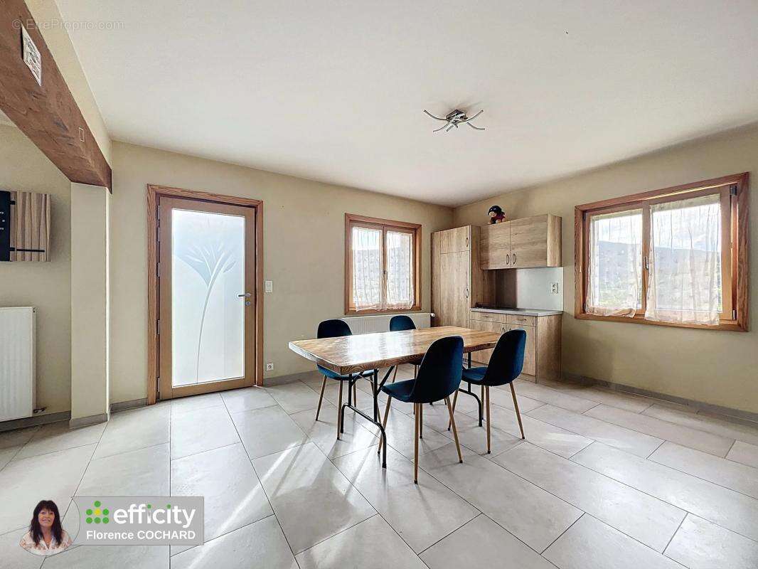 Appartement à BOEGE