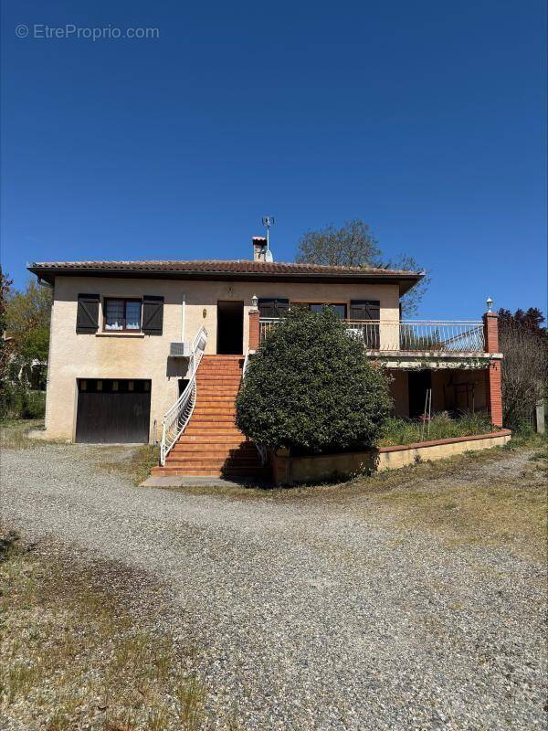 Maison à VILLENEUVE-LES-BOULOC
