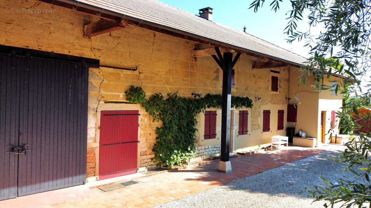 Maison à SAINT-NIZIER-LE-BOUCHOUX