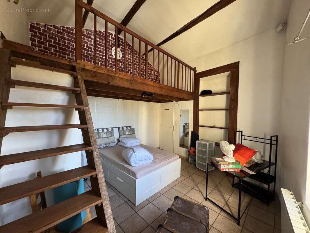 Maison à SAINTE-ANASTASIE