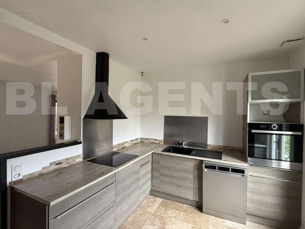 IMG_6488 - Maison à SAINT-ETIENNE-DE-TULMONT