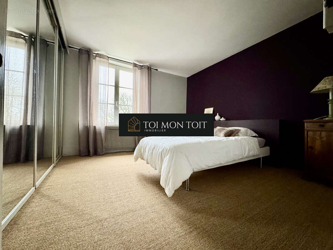 Maison 222 m² à Saint-Witz  - photo 8