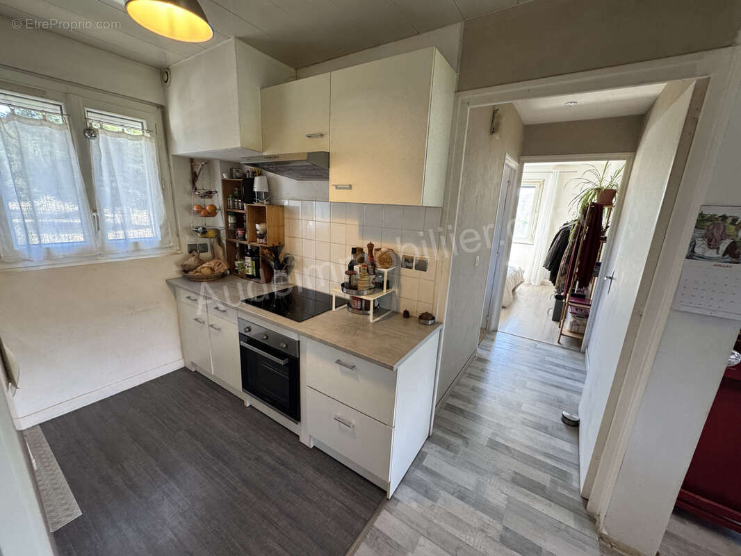 Maison avec jardin et très belle vue - photo 8