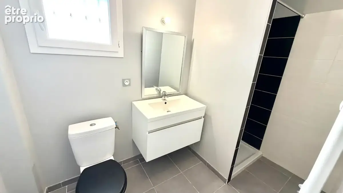 Villa dans résidence sécurisé, ouest de Carpentras. - photo 8