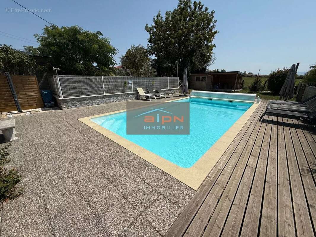 Maison à LABETS-BISCAY