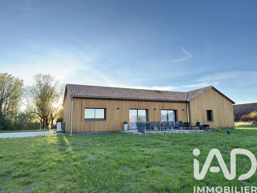 Photo 3 - Maison à LES EYZIES-DE-TAYAC-SIREUIL