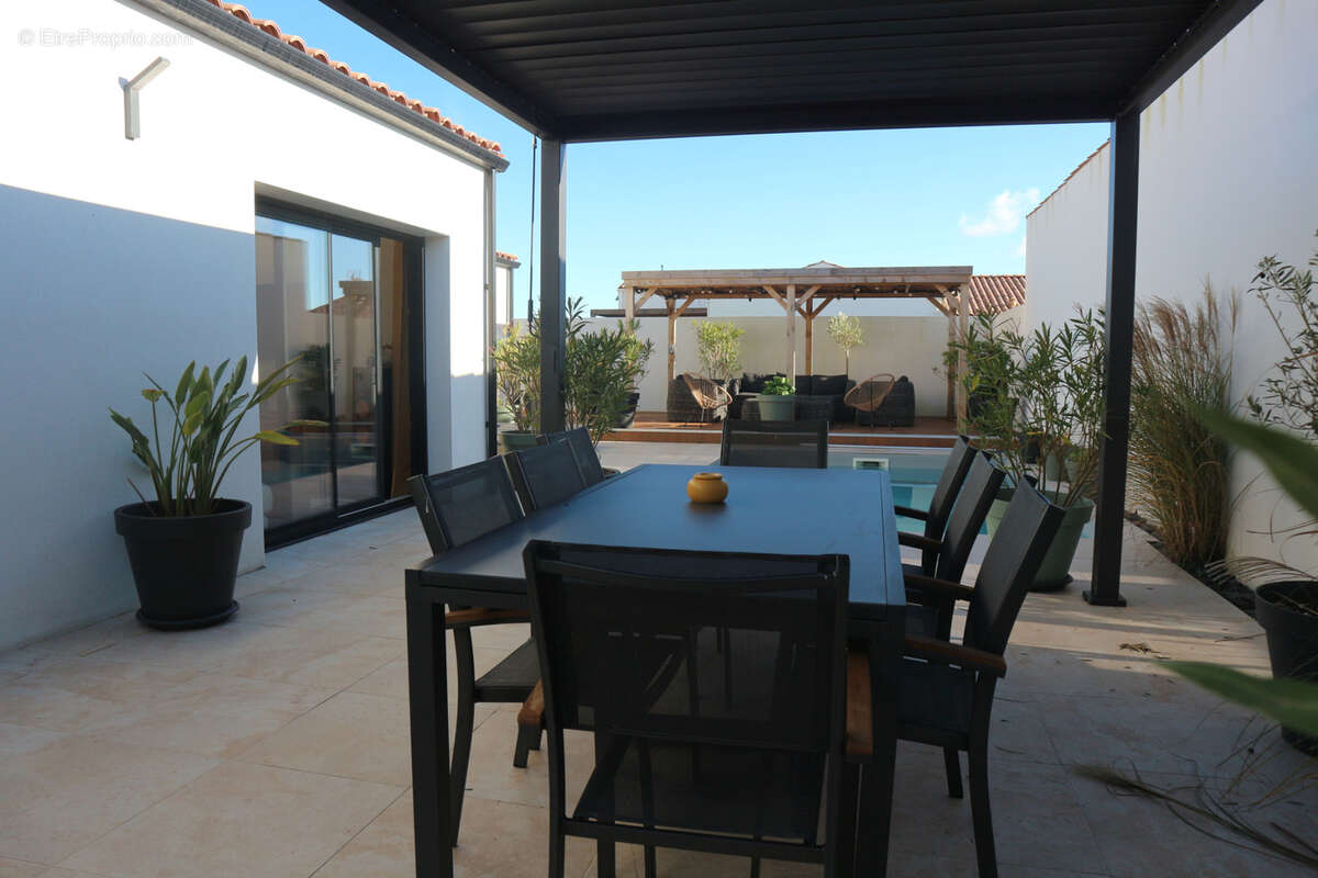 Maison à SAINT-SAUVEUR-D&#039;AUNIS