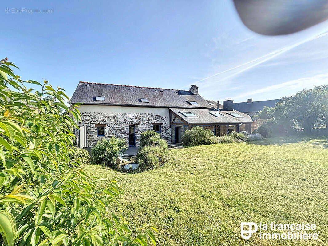 Maison à SAINT-AUBIN-D'AUBIGNE