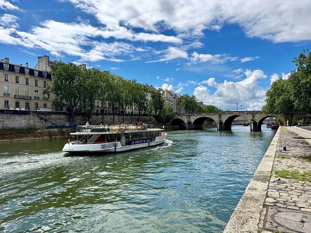 Appartement à PARIS-4E
