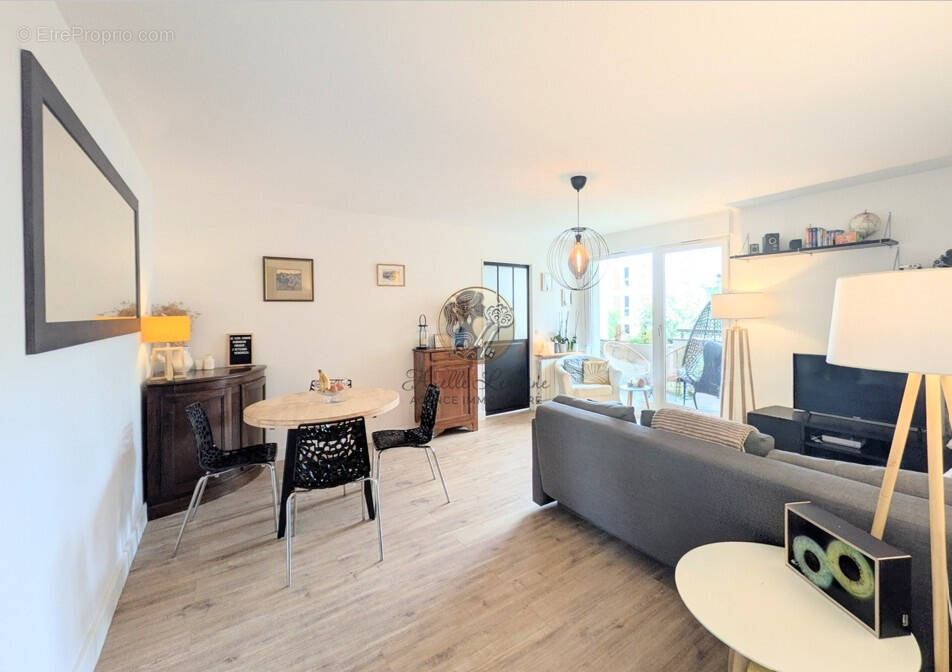 Appartement à TASSIN-LA-DEMI-LUNE