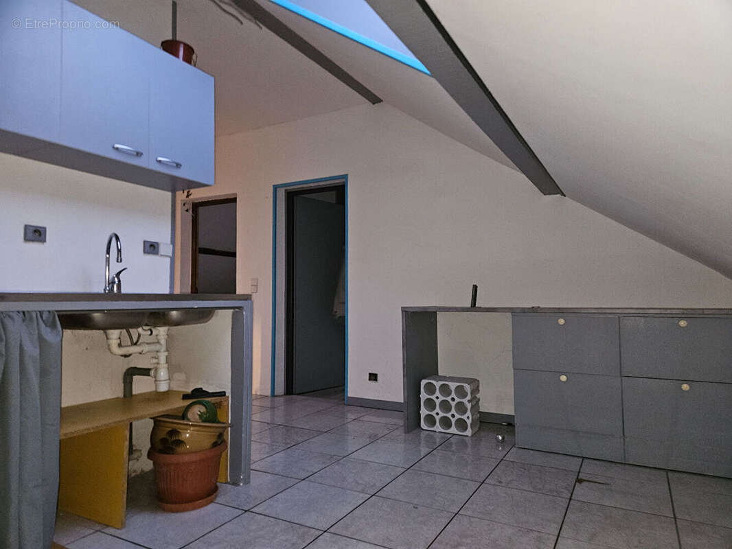 Maison familiale de 1986  de 172 m² environ a chmilin - photo 2