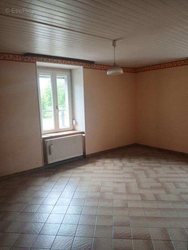 Maison à FROTEY-LES-LURE