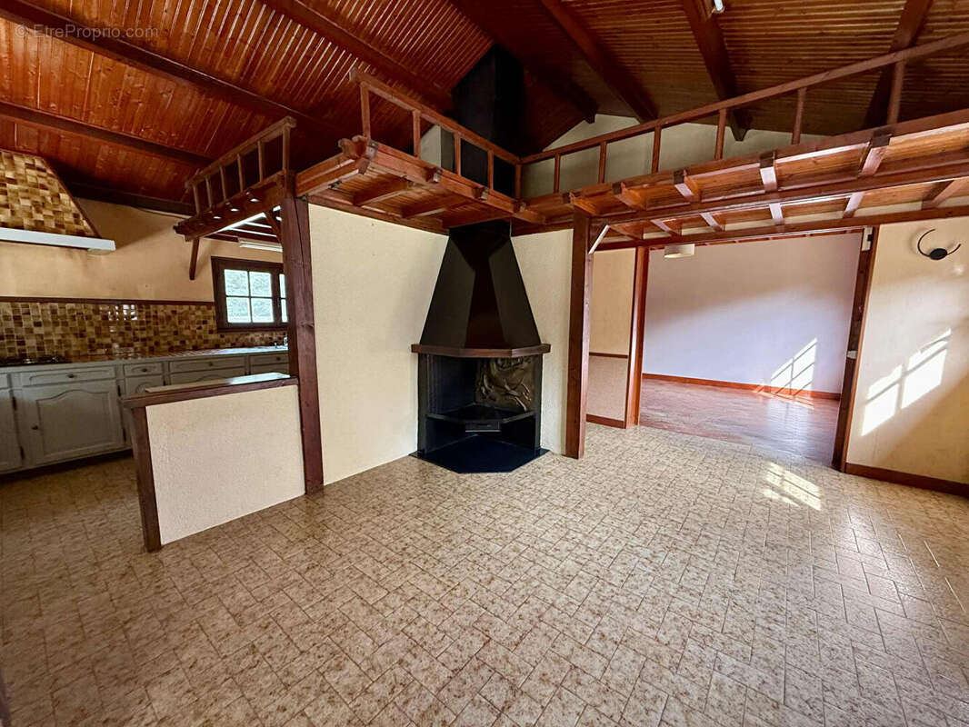 Maison à LA CHAPELLE-SAINT-REMY