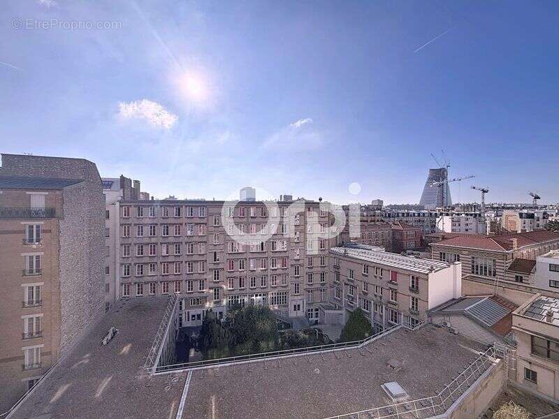 Appartement à PARIS-15E