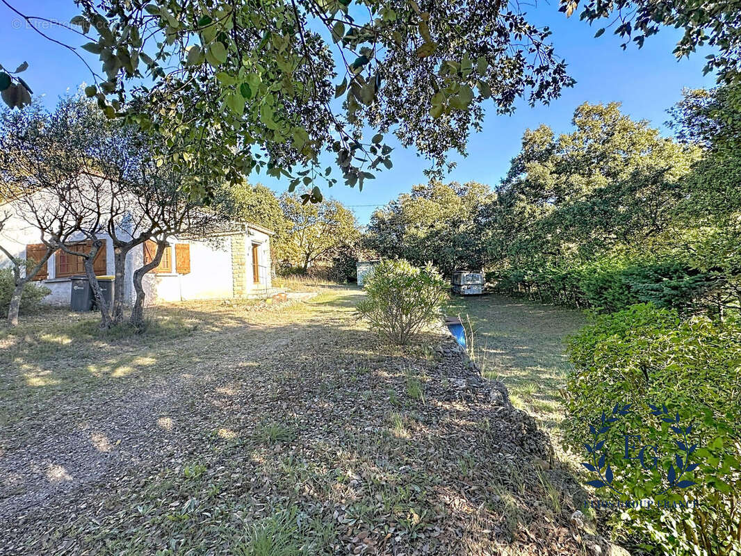Maison à FLASSANS-SUR-ISSOLE